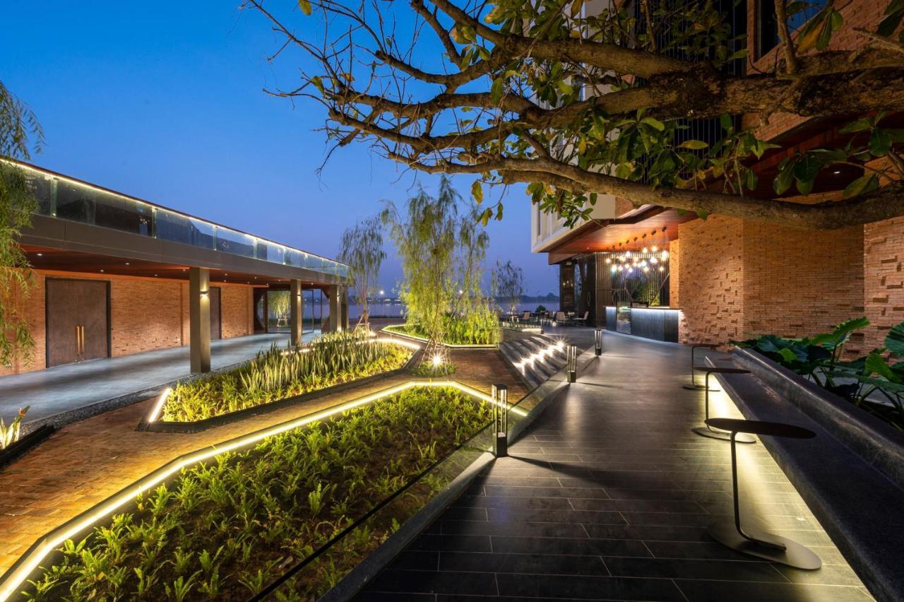 Vela Dhi Nakhon Phanom Exterior photo