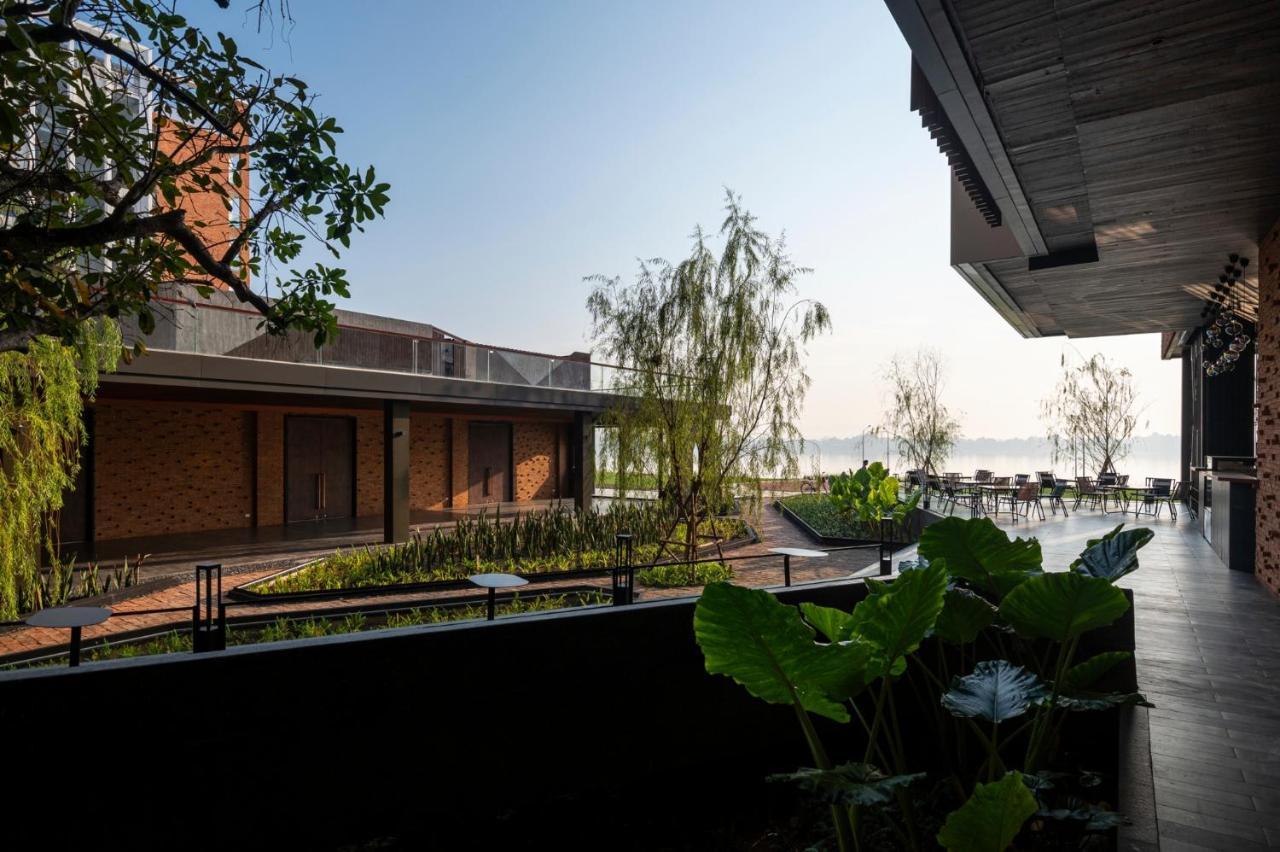 Vela Dhi Nakhon Phanom Exterior photo